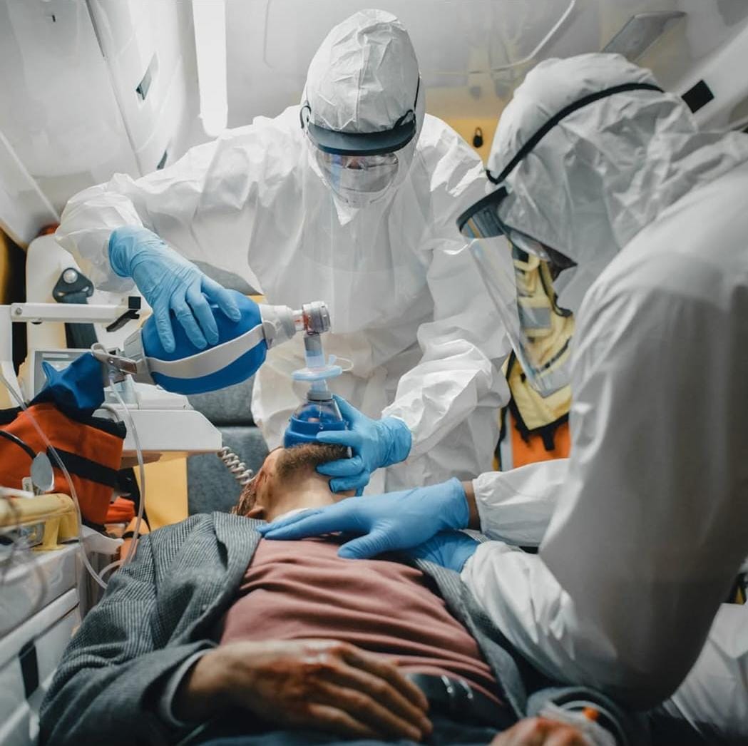 CUIDADOS DE ENFERMERÍA EN URGENCIAS, EMERGENCIAS Y TRANSPORTES MEDICALIZADOS